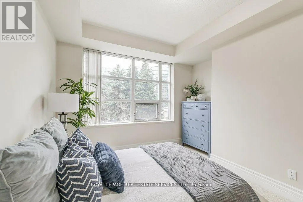 209 - 10 OLD YORK MILLS ROAD