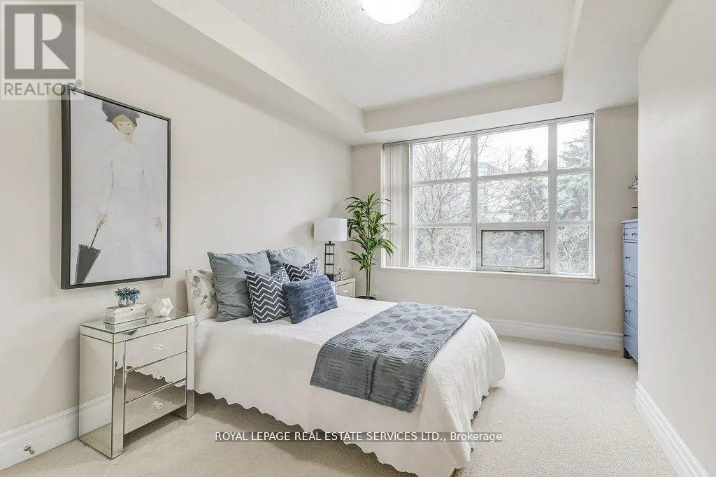 209 - 10 OLD YORK MILLS ROAD