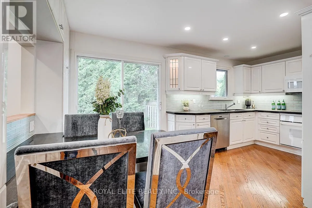 11 ABBEYWOOD TRAIL