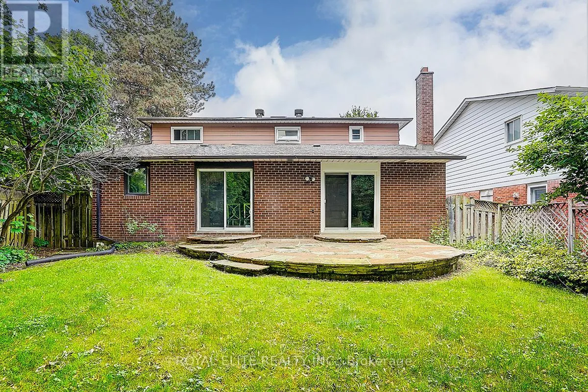 11 ABBEYWOOD TRAIL