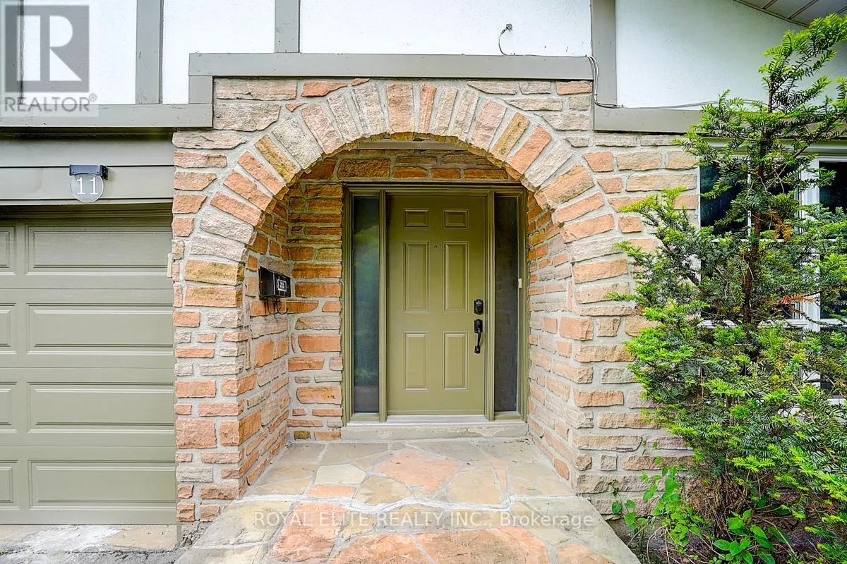 11 ABBEYWOOD TRAIL