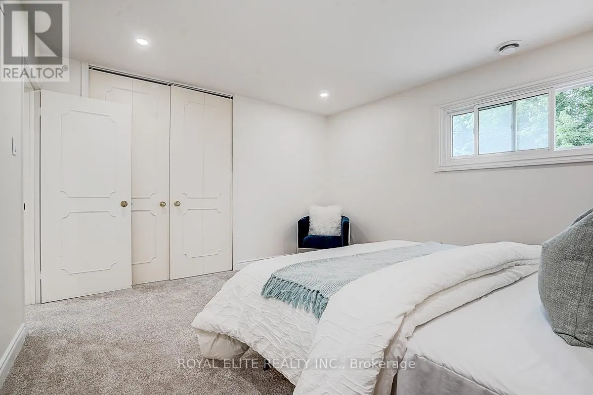 11 ABBEYWOOD TRAIL