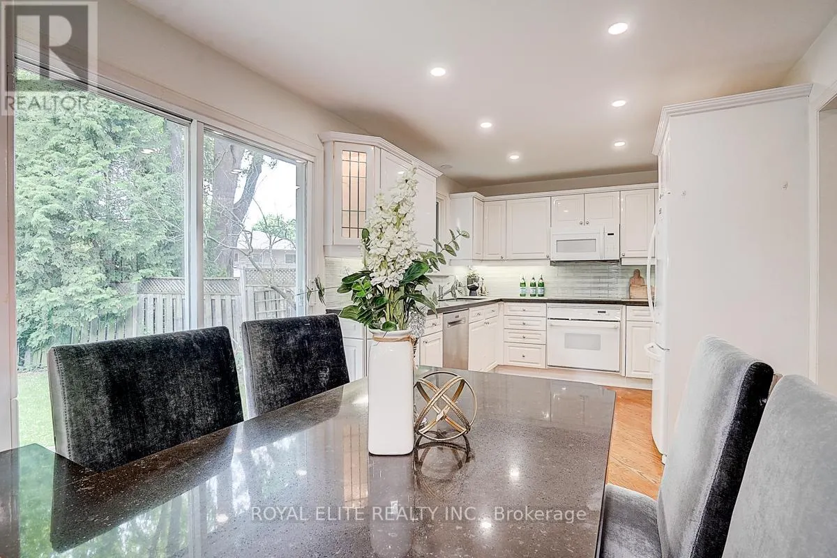 11 ABBEYWOOD TRAIL