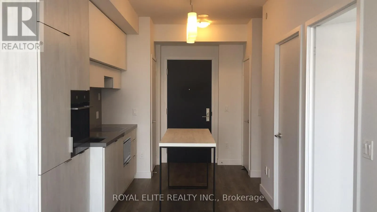 5409 - 8 EGLINTON AVENUE E