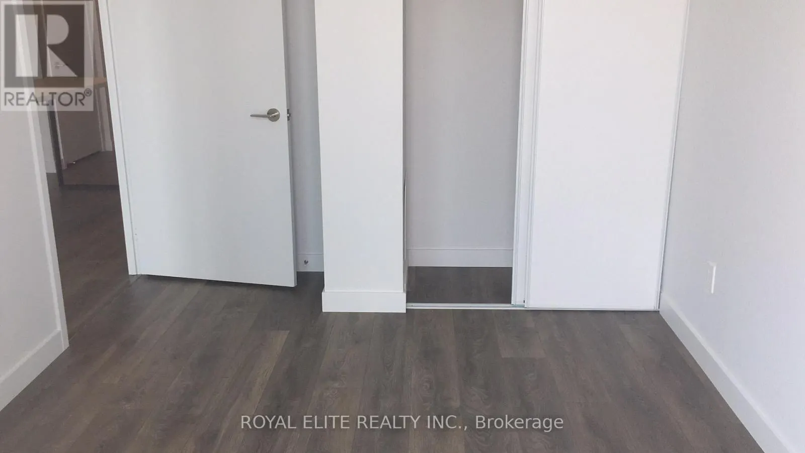 5409 - 8 EGLINTON AVENUE E