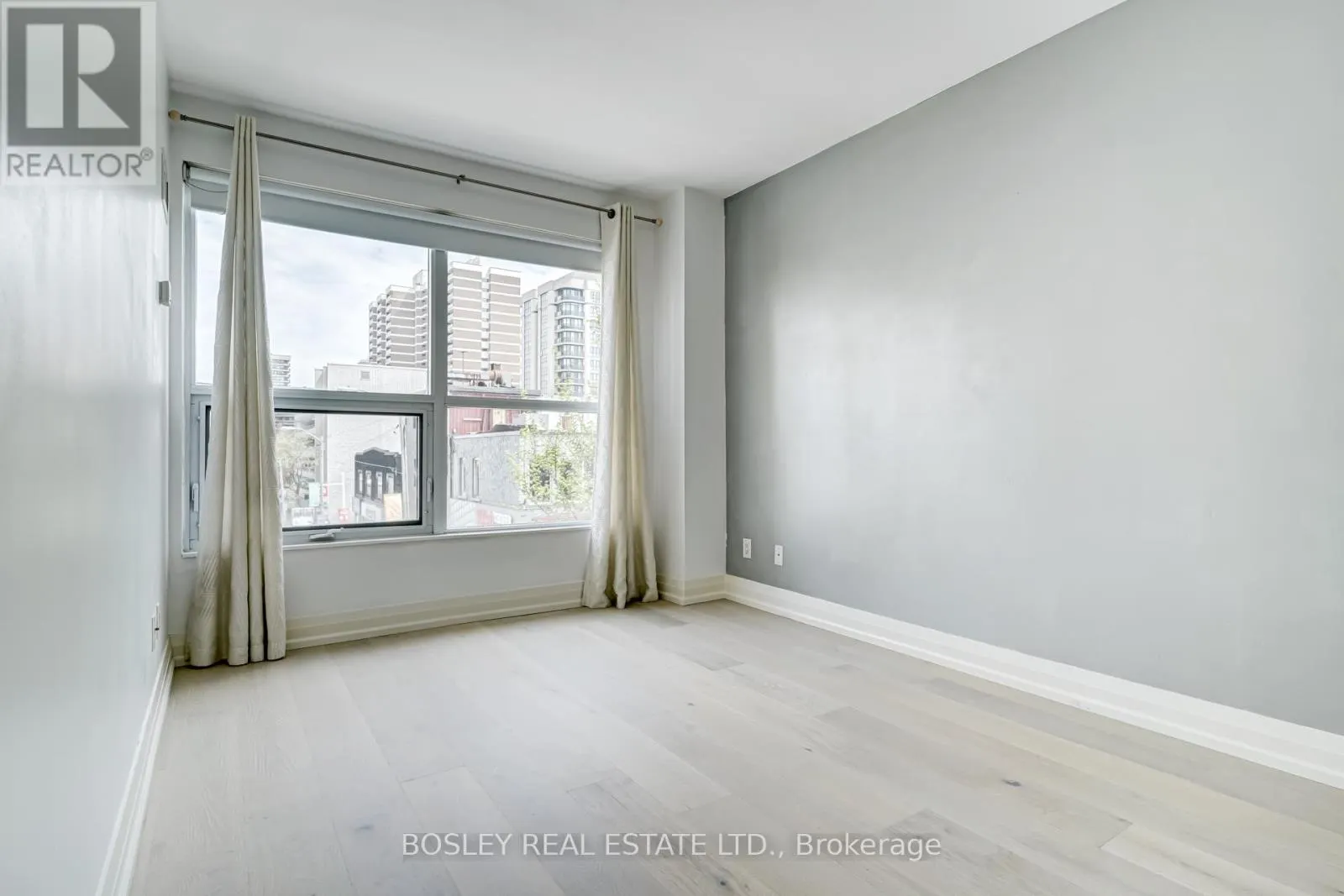205 - 1430 YONGE STREET