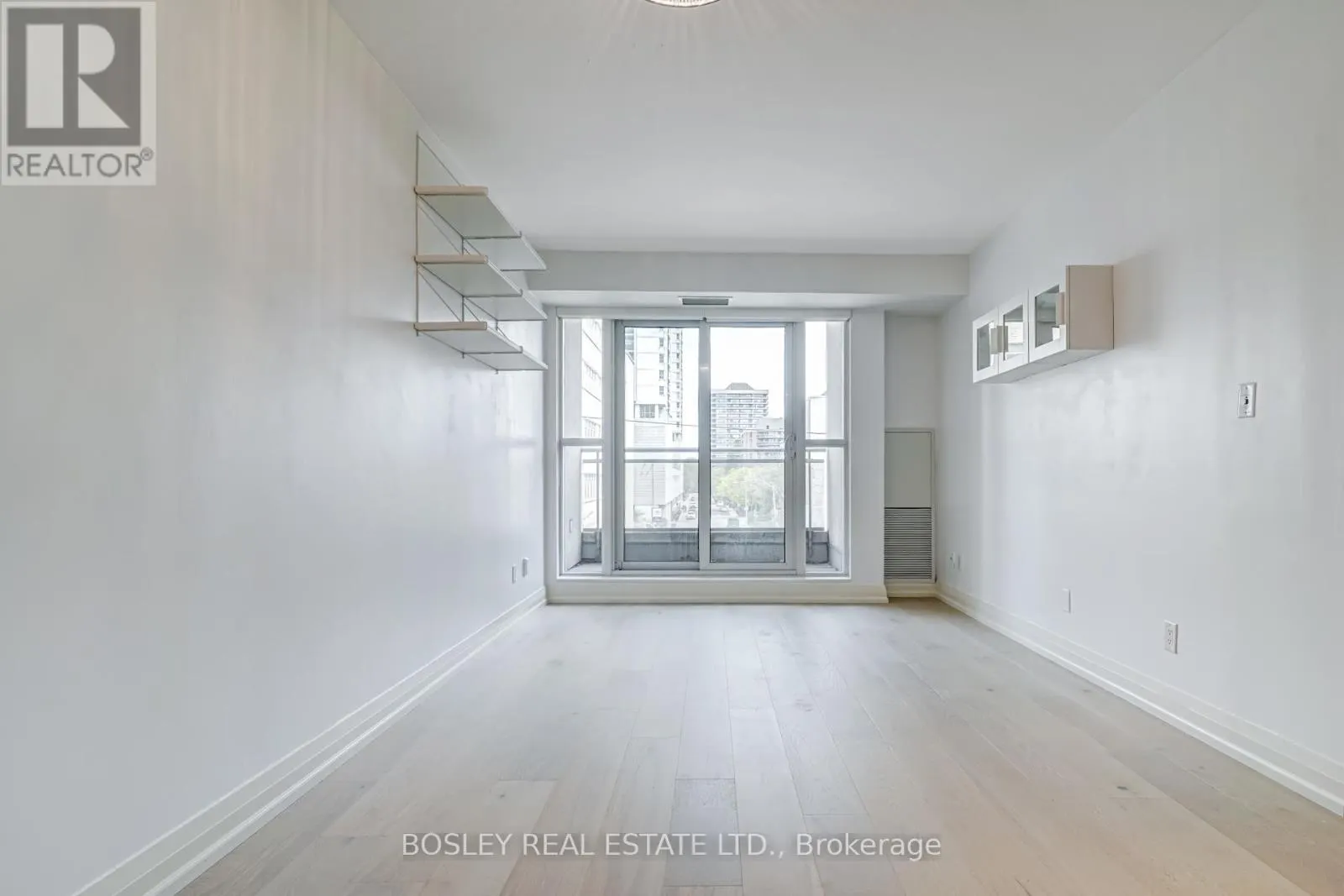 205 - 1430 YONGE STREET