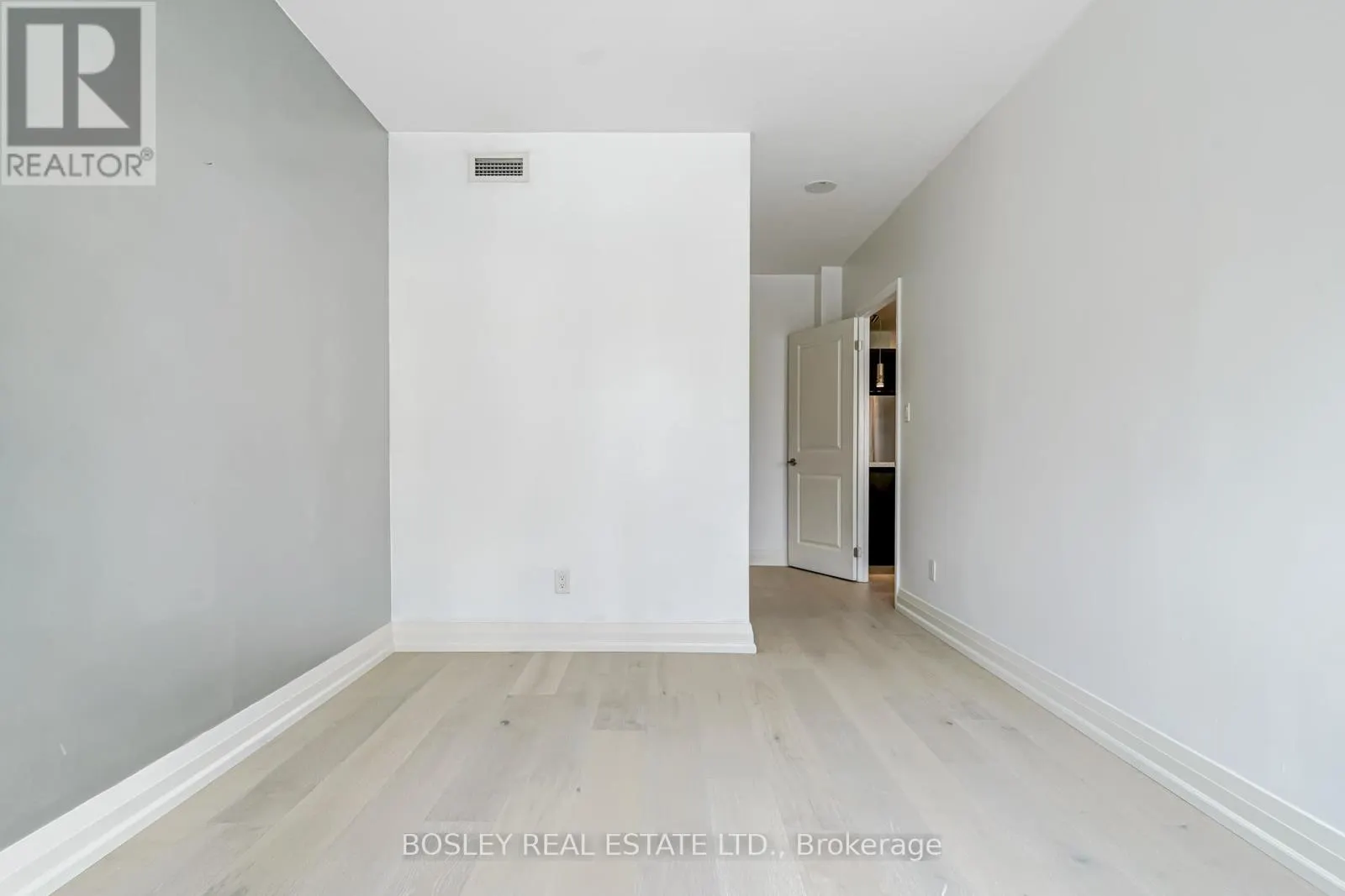 205 - 1430 YONGE STREET