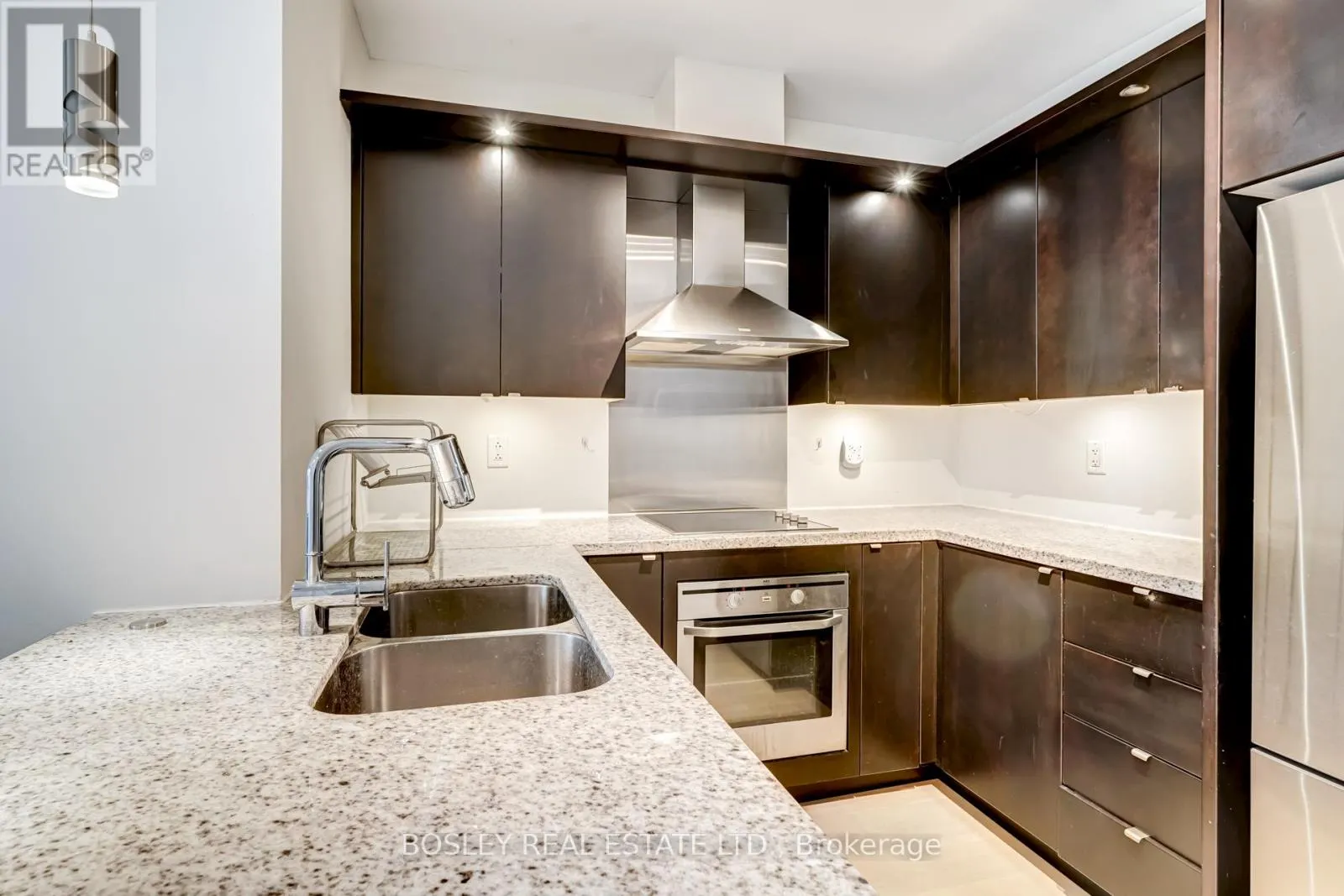 205 - 1430 YONGE STREET