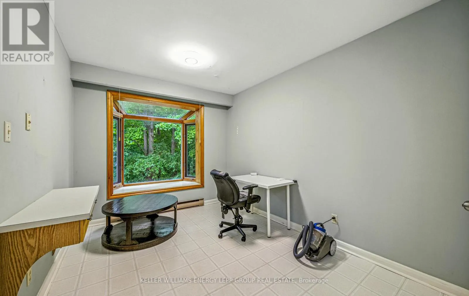 15 ARTINGER COURT