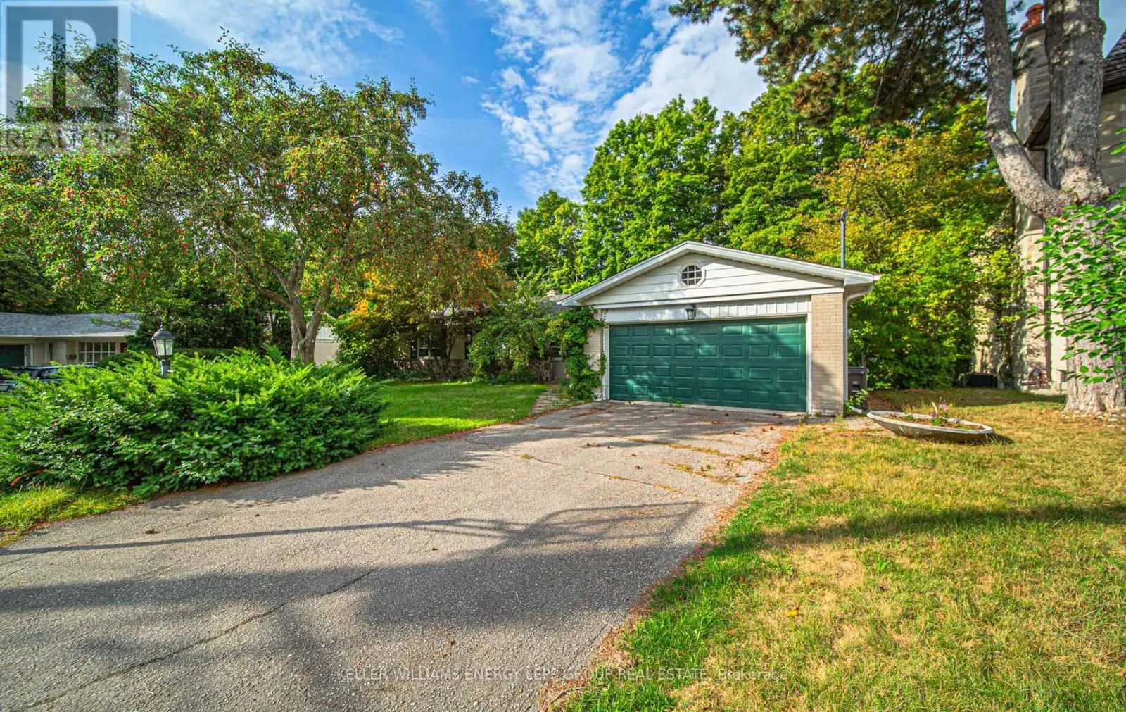 15 ARTINGER COURT