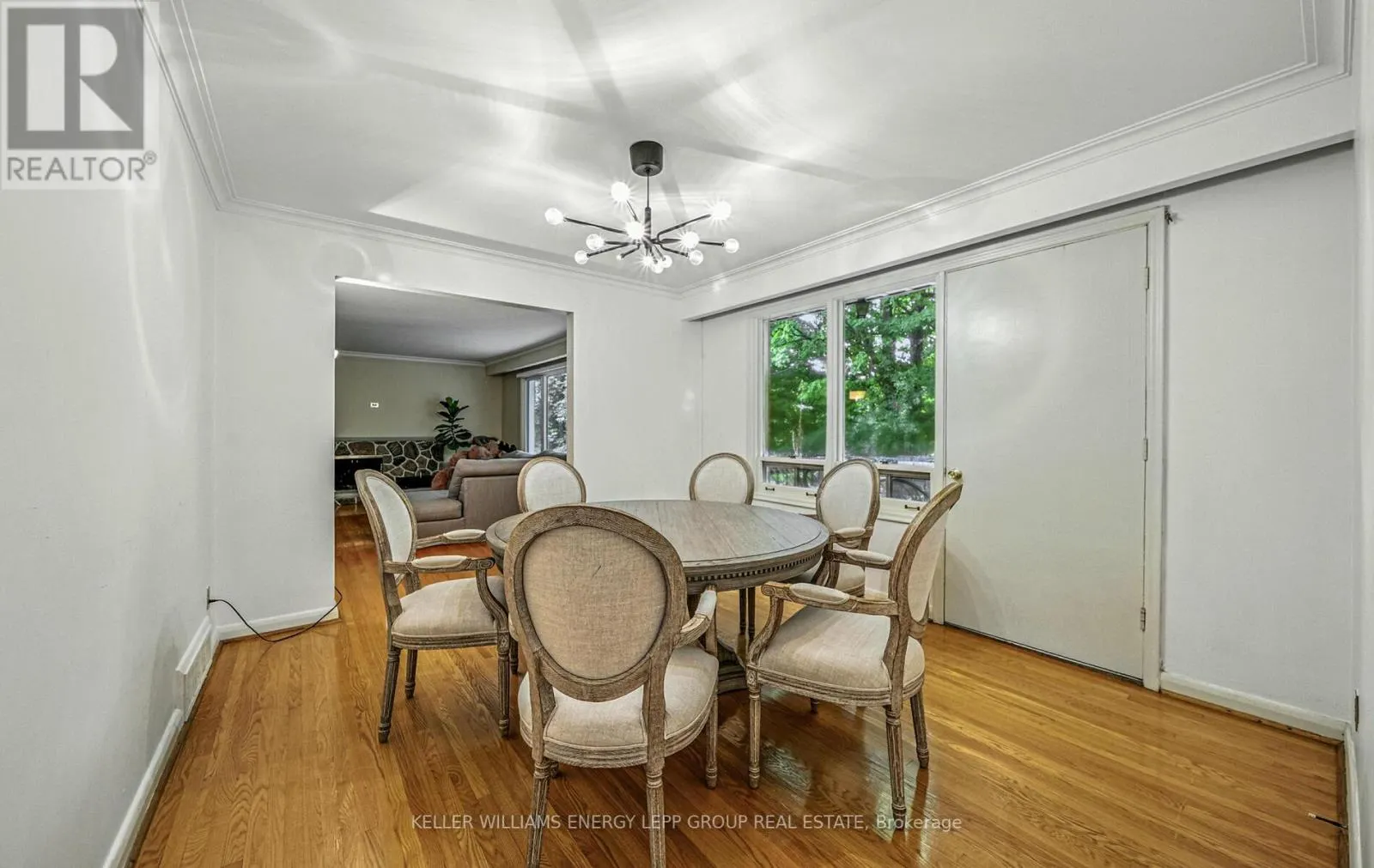 15 ARTINGER COURT