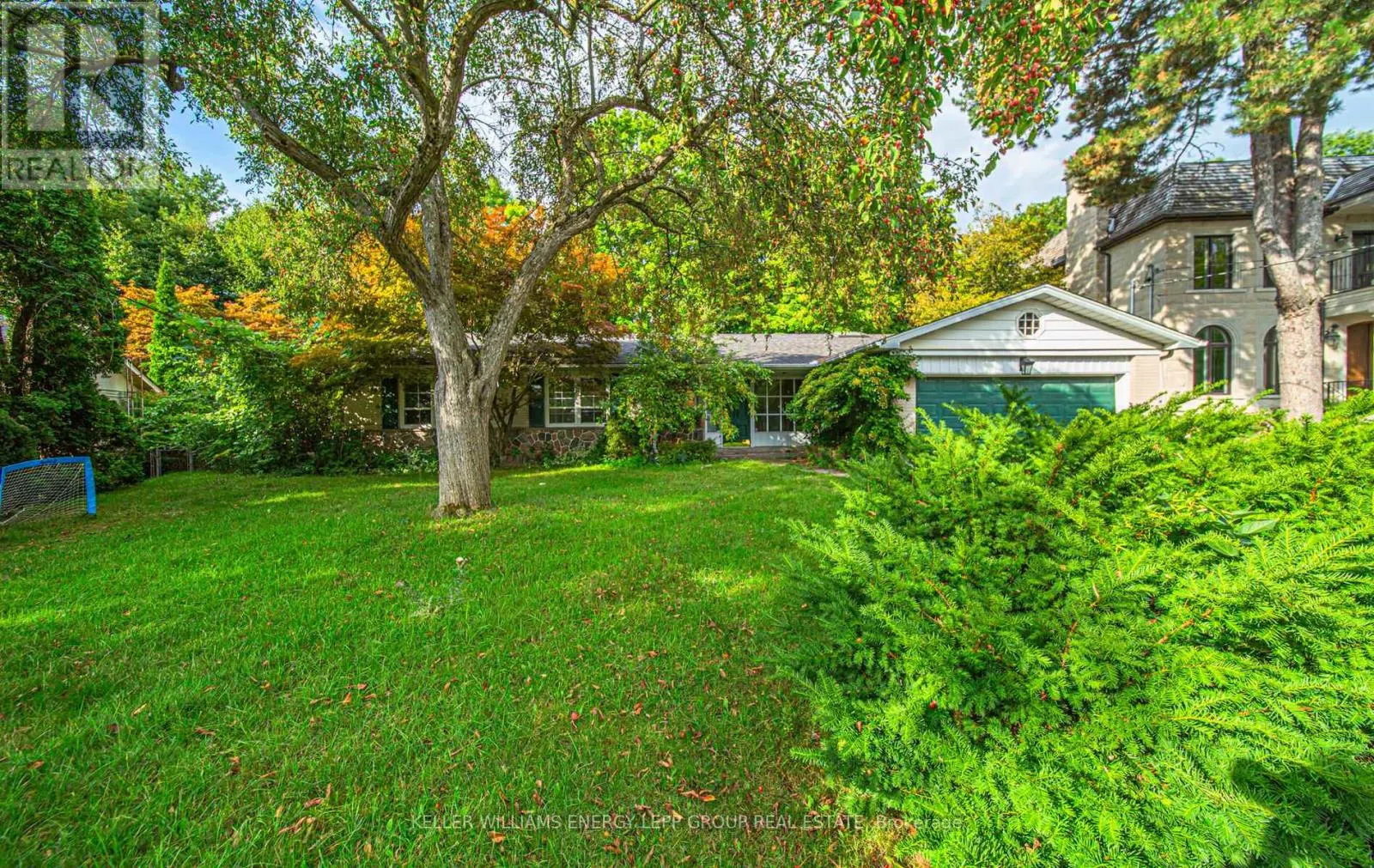 15 ARTINGER COURT