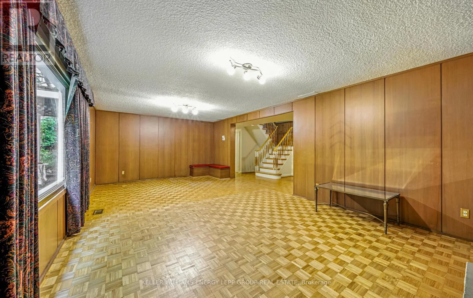 15 ARTINGER COURT