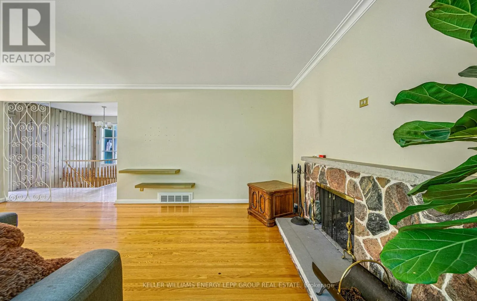 15 ARTINGER COURT