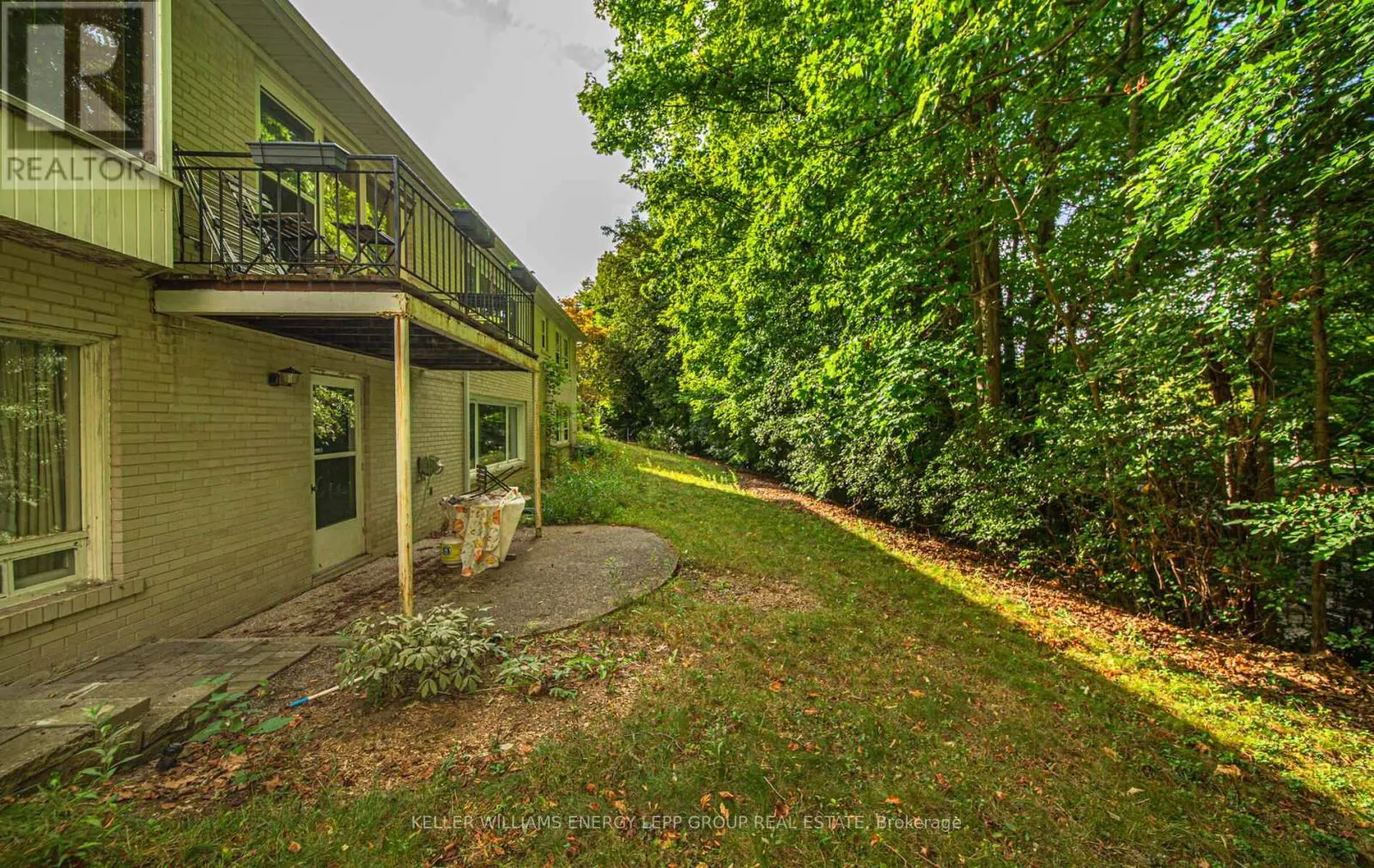15 ARTINGER COURT