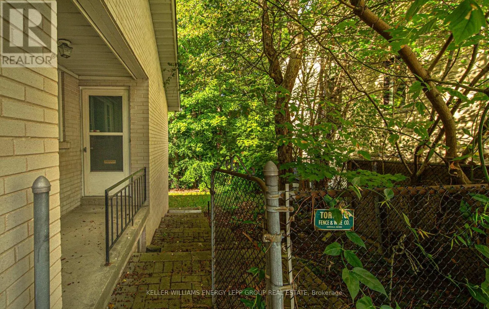 15 ARTINGER COURT