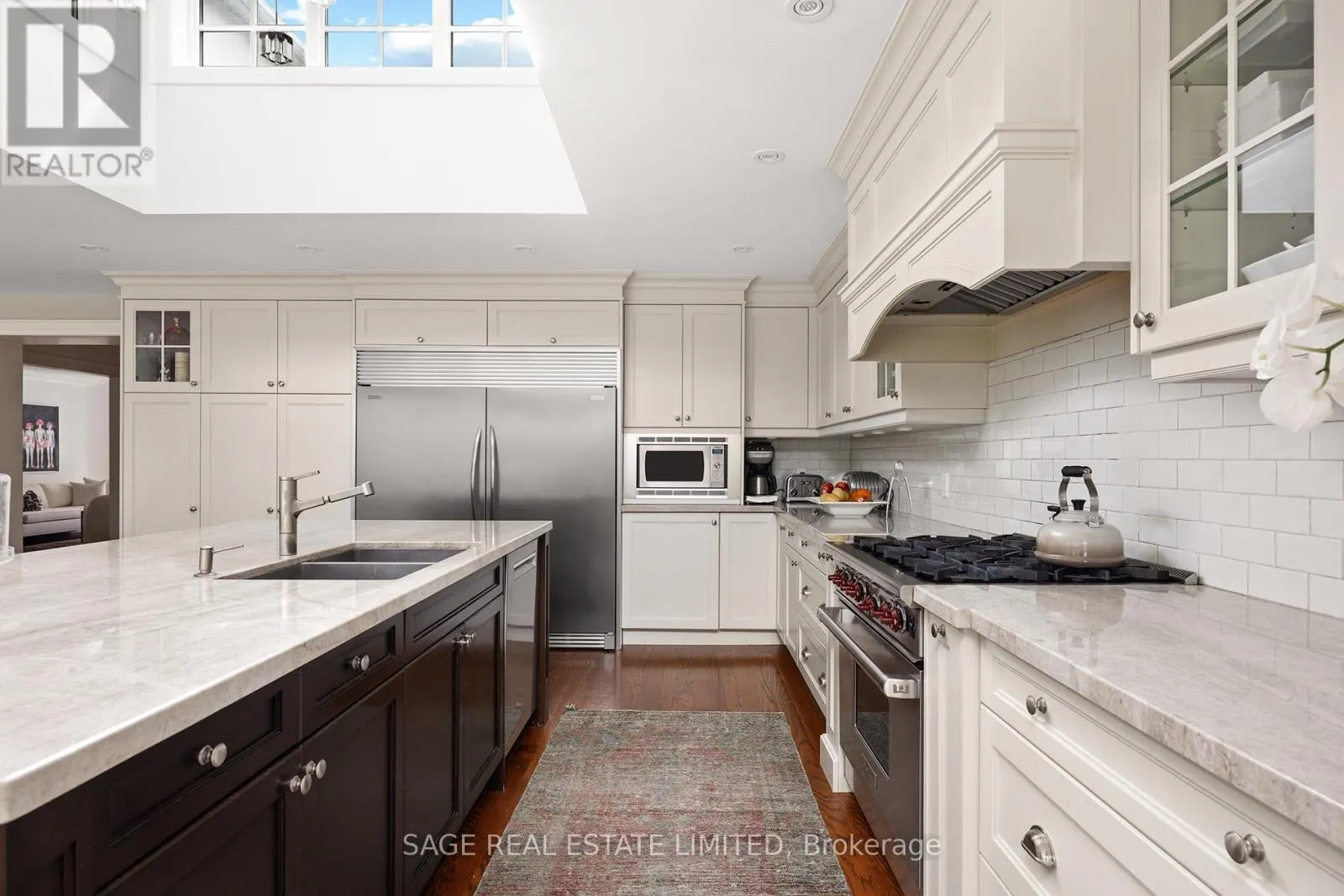9 CANFIELD PLACE