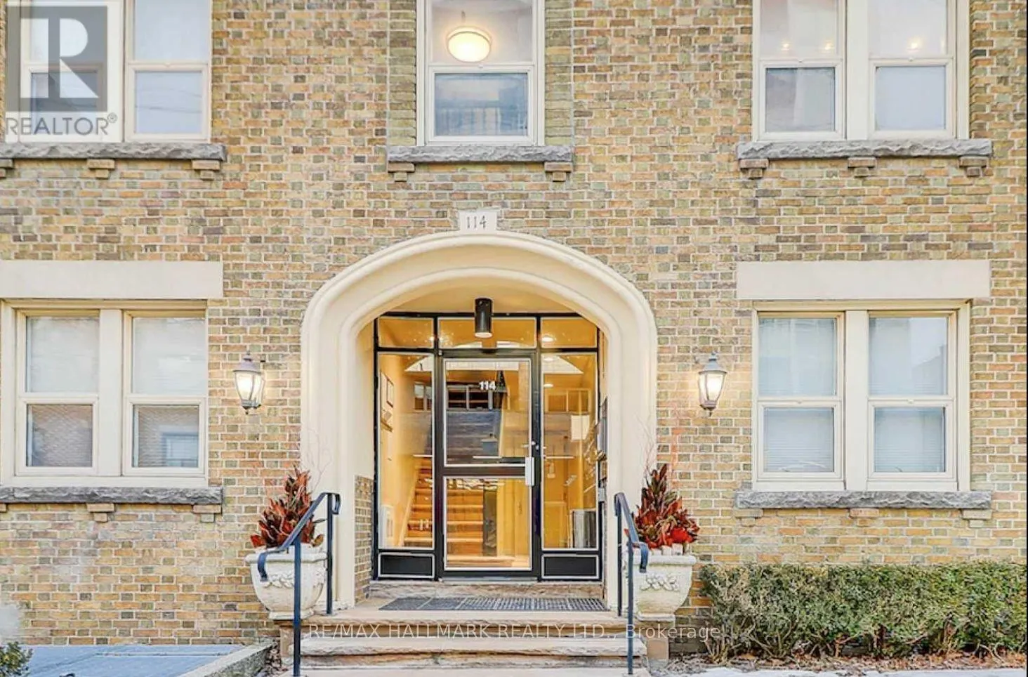 303 - 114 VAUGHAN ROAD