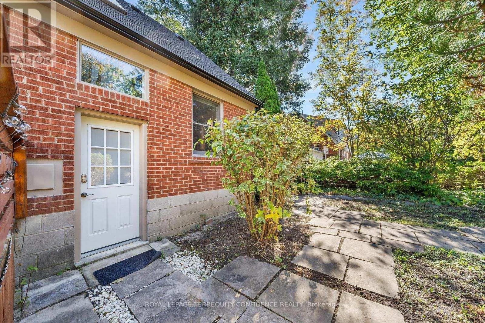 45 GLENBOROUGH PARK CRESCENT