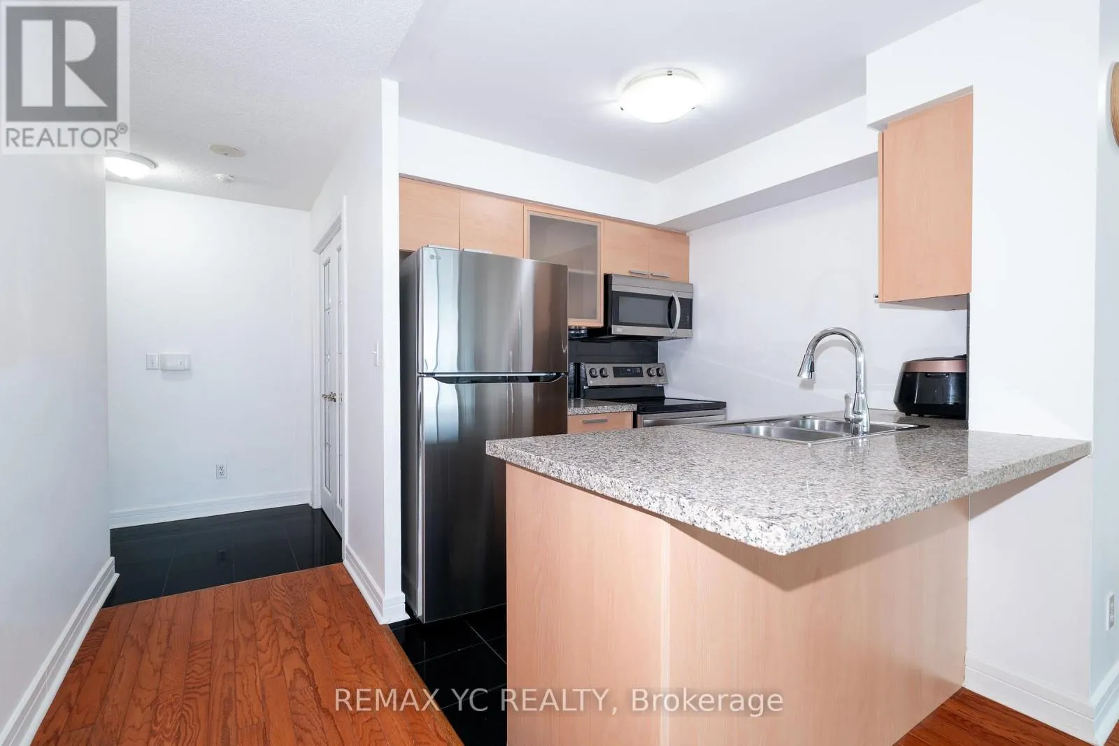 2612 - 16 HARRISON GARDEN BOULEVARD