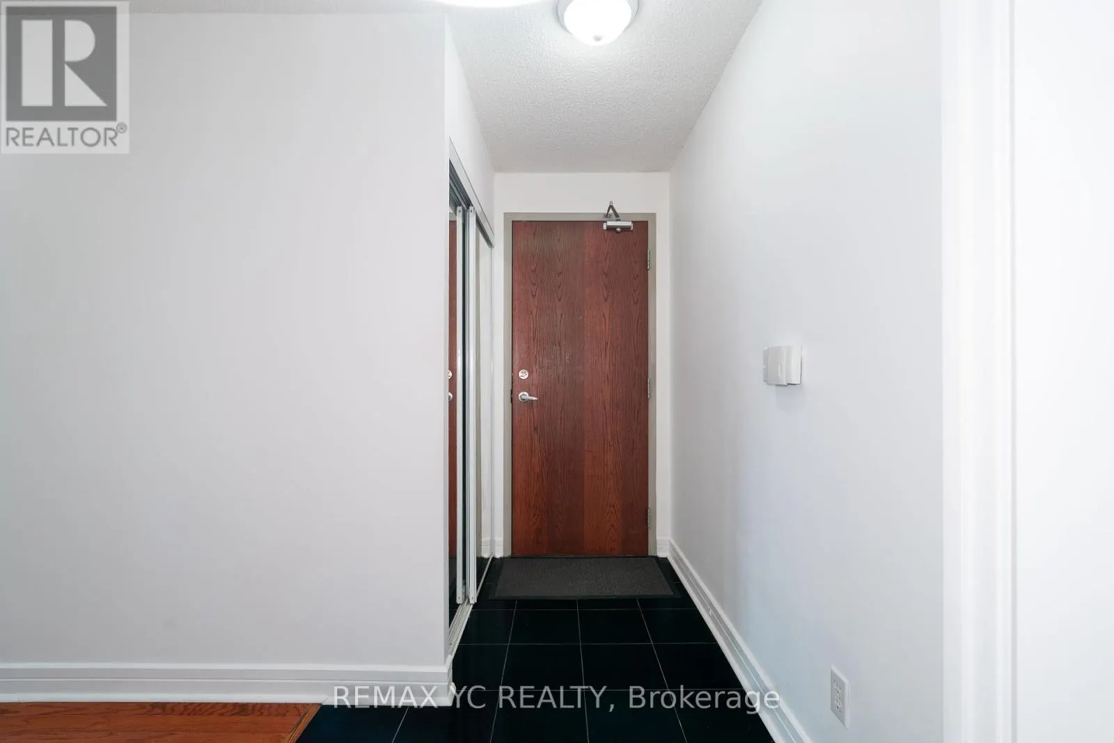 2612 - 16 HARRISON GARDEN BOULEVARD