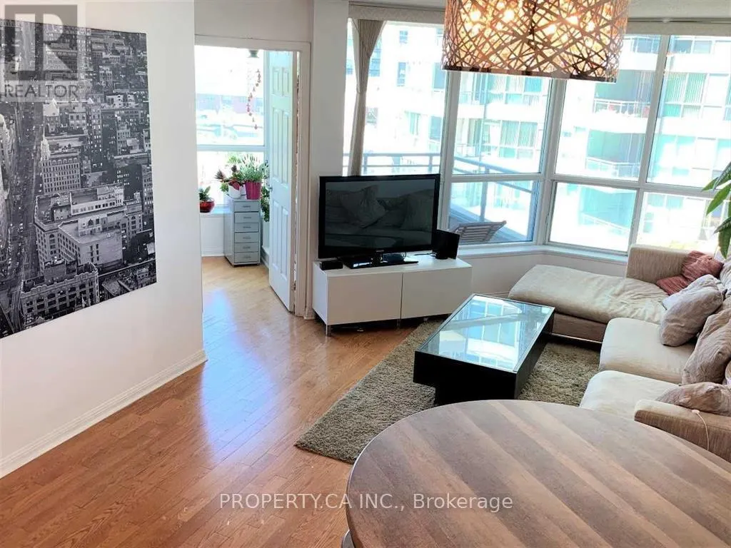 510 - 228 QUEENS QUAY W