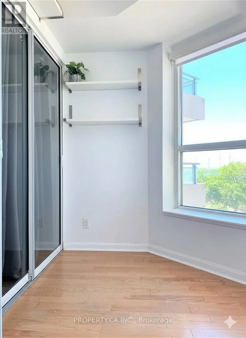 510 - 228 QUEENS QUAY W