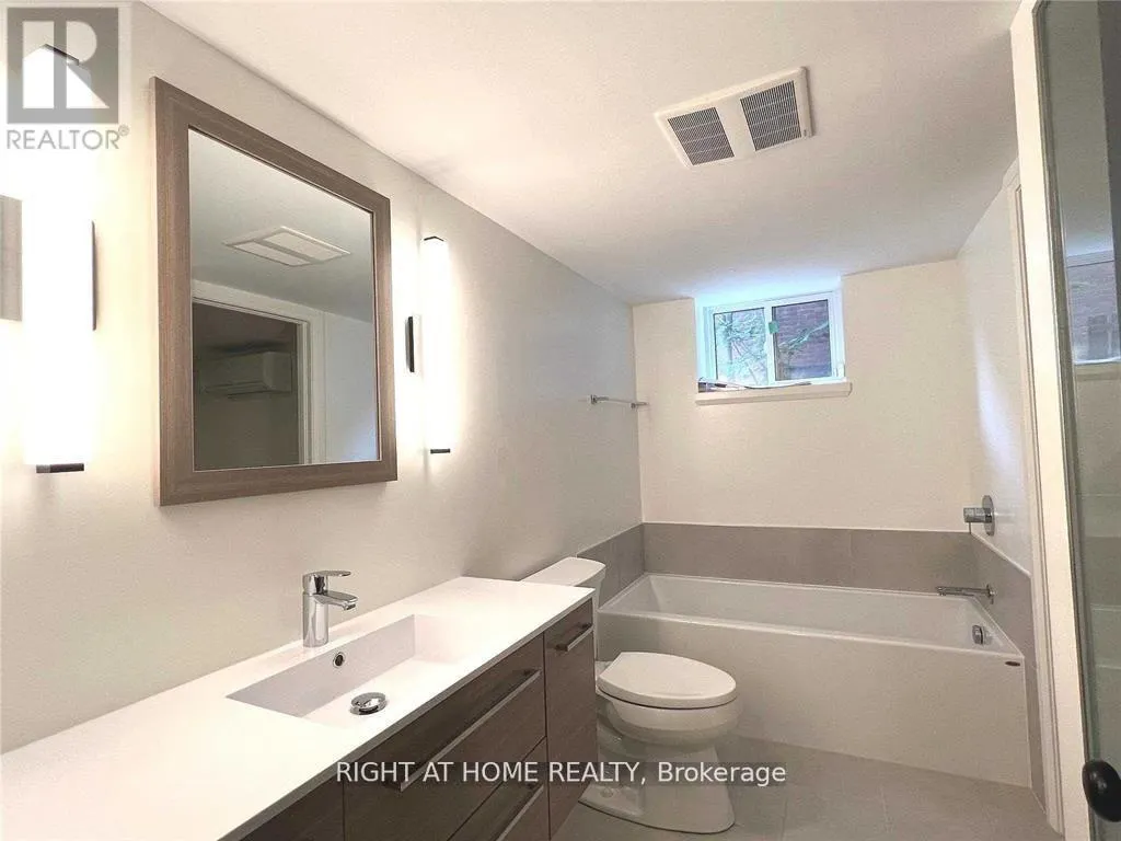 BSMT - 31 ORIOLE PARKWAY