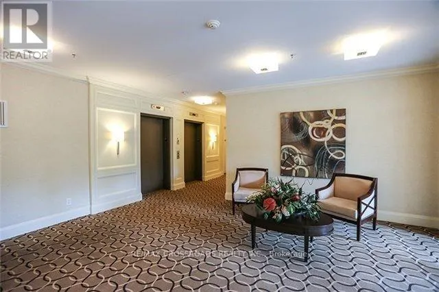 716 - 10 BLOORVIEW PLACE