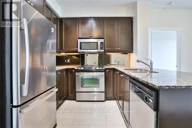 716 - 10 BLOORVIEW PLACE
