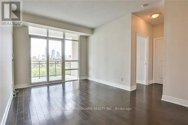 716 - 10 BLOORVIEW PLACE