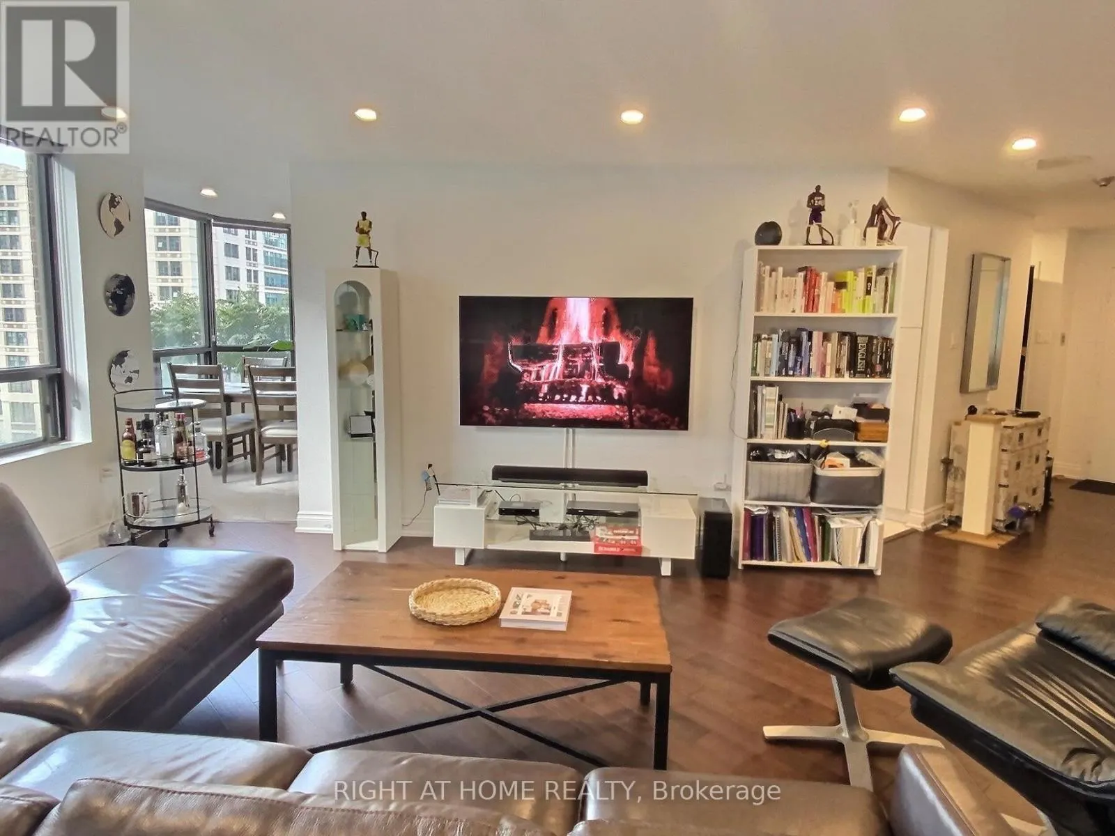 1004 - 192 JARVIS STREET