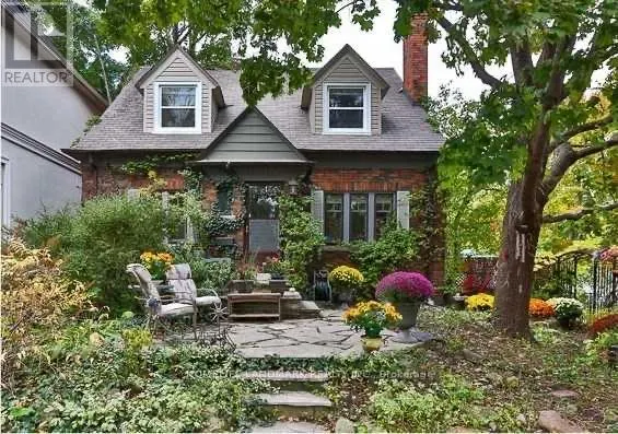 UPPER - 256 ORIOLE PARKWAY