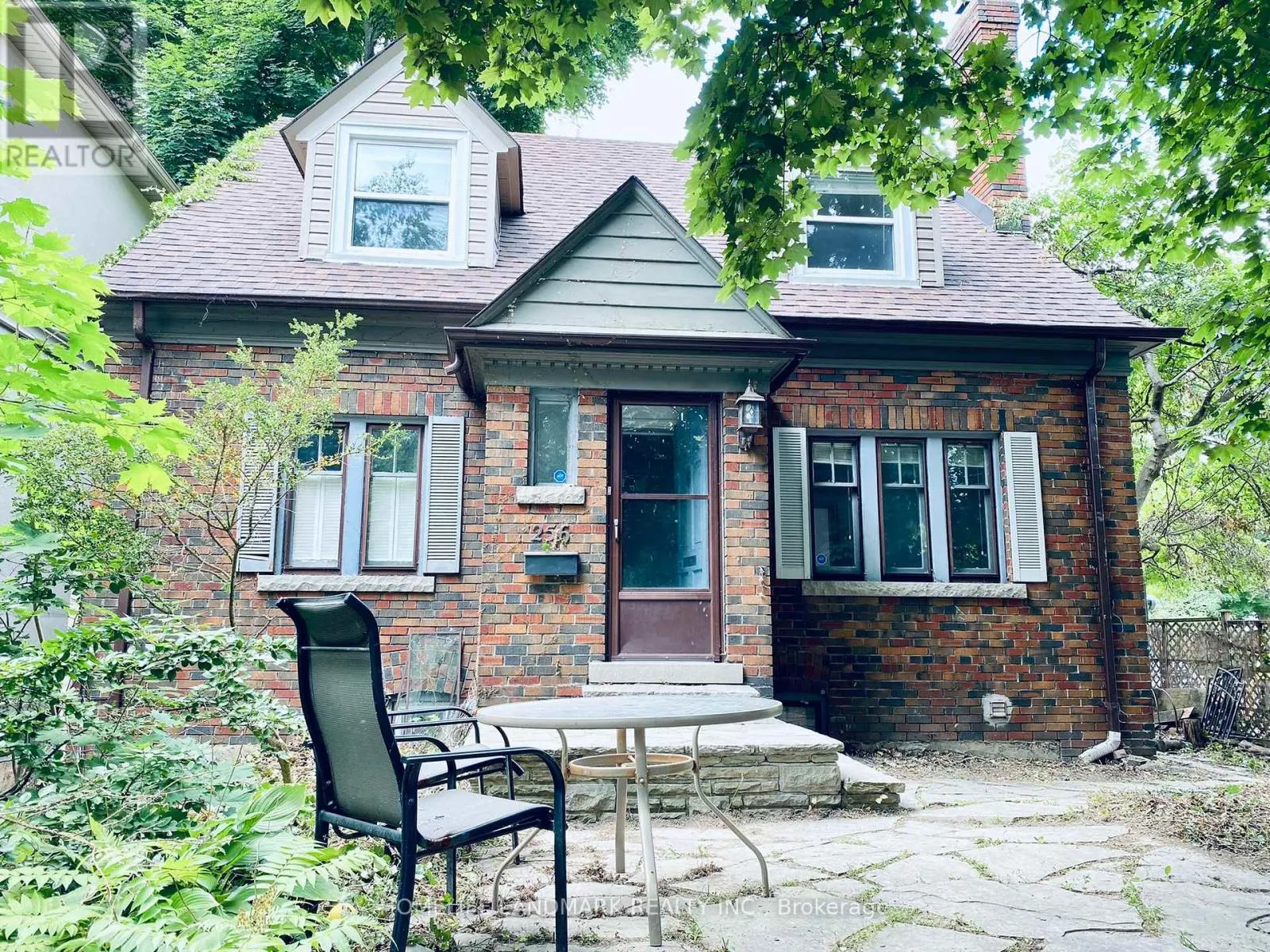 UPPER - 256 ORIOLE PARKWAY
