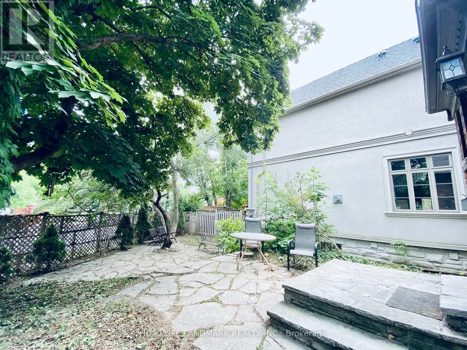 UPPER - 256 ORIOLE PARKWAY