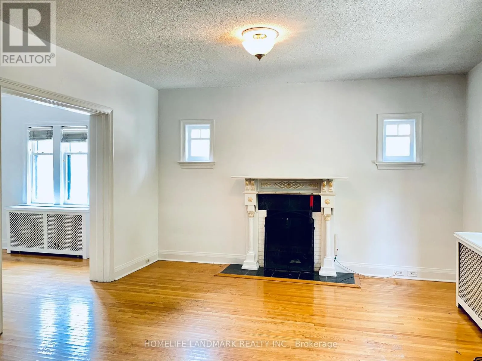 UPPER - 256 ORIOLE PARKWAY