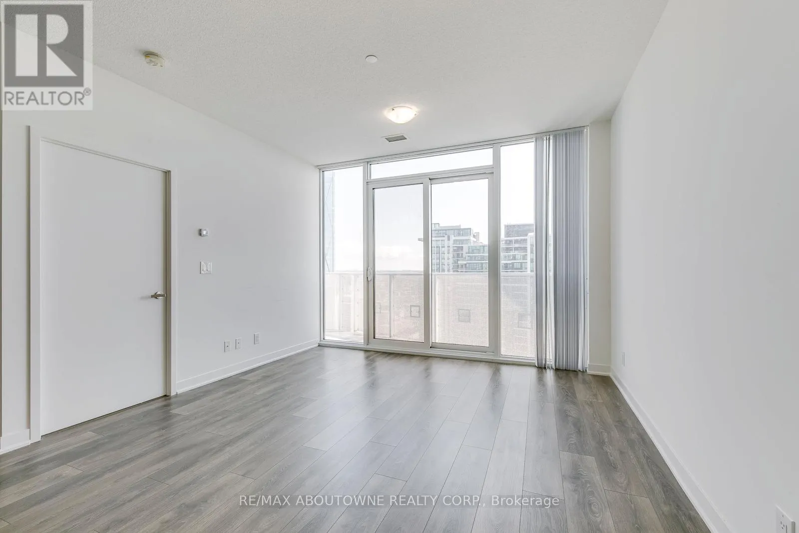 4906 - 88 HARBOUR STREET