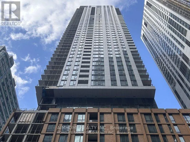 1212 - 8 WIDMER STREET