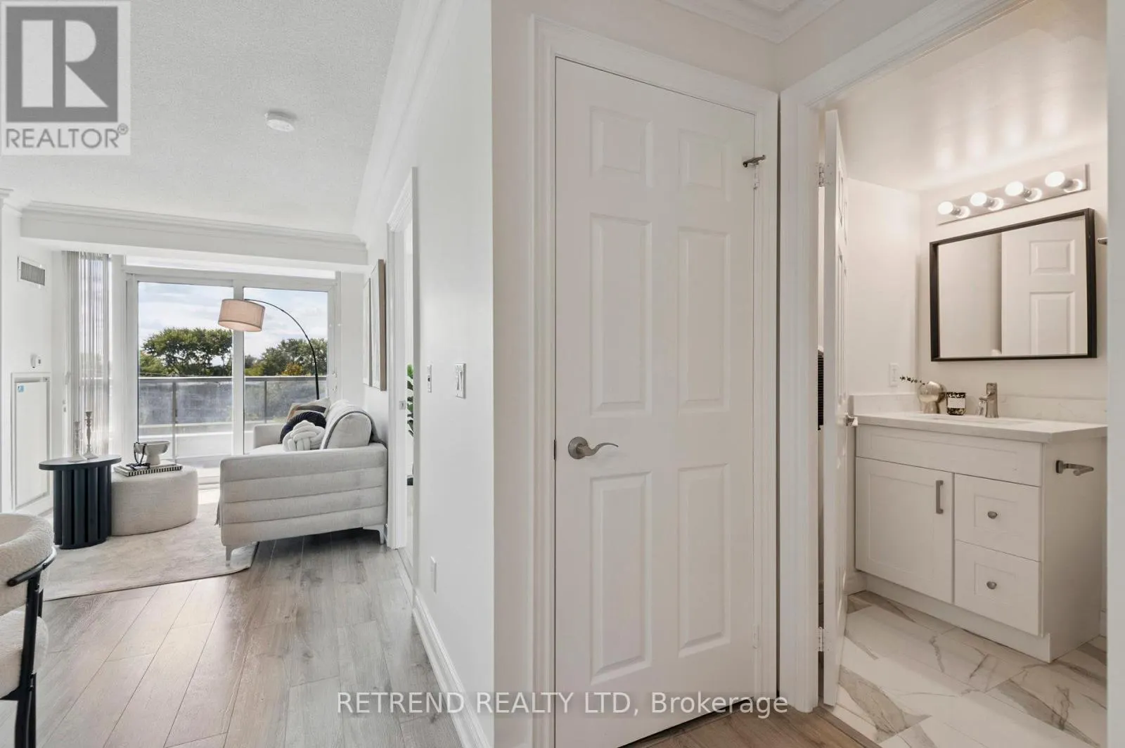 411 - 15 GREENVIEW AVENUE