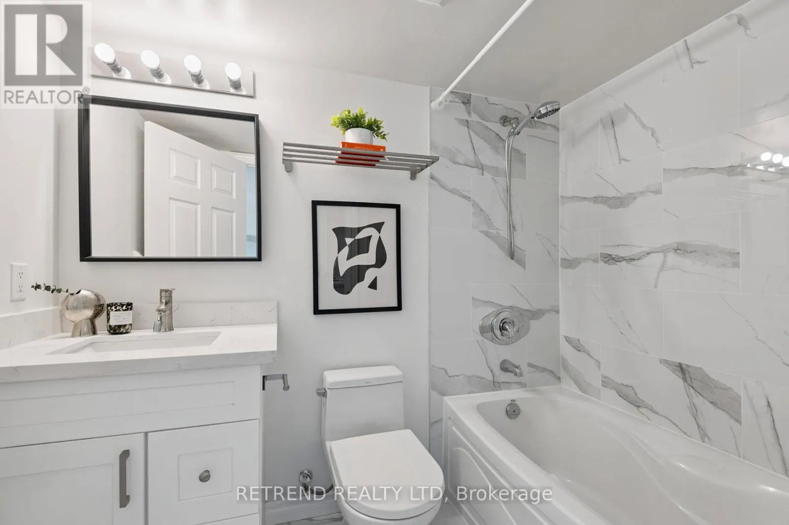411 - 15 GREENVIEW AVENUE