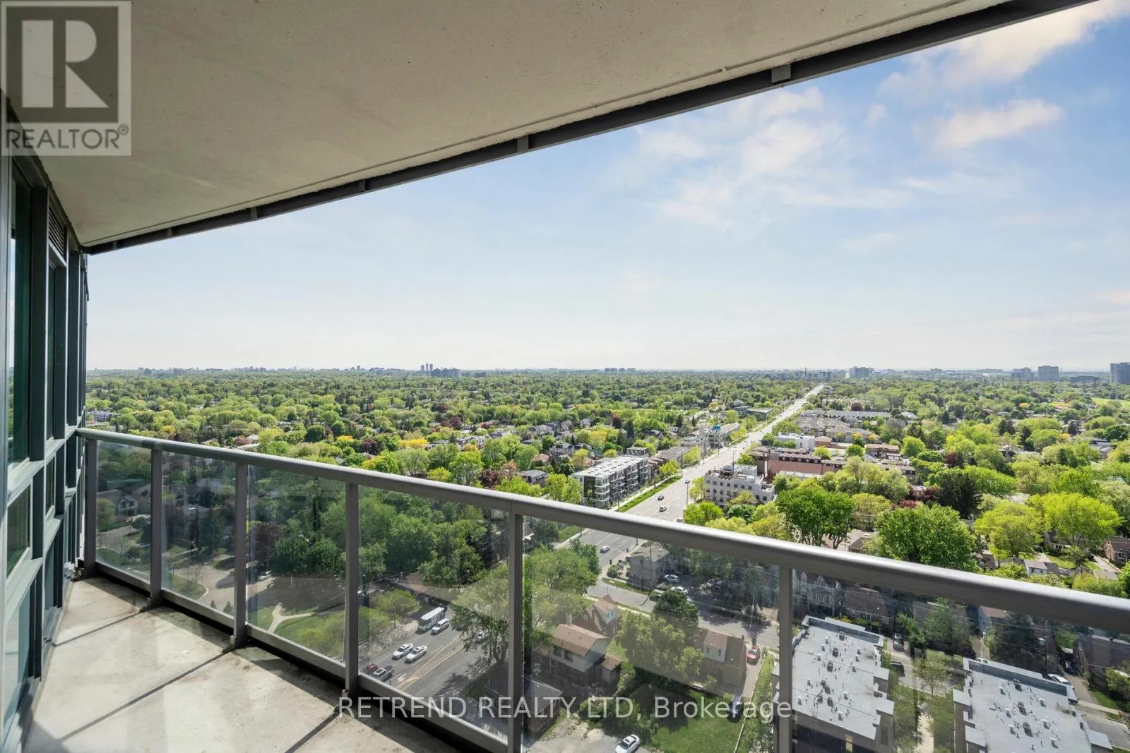 2111 - 15 GREENVIEW AVENUE