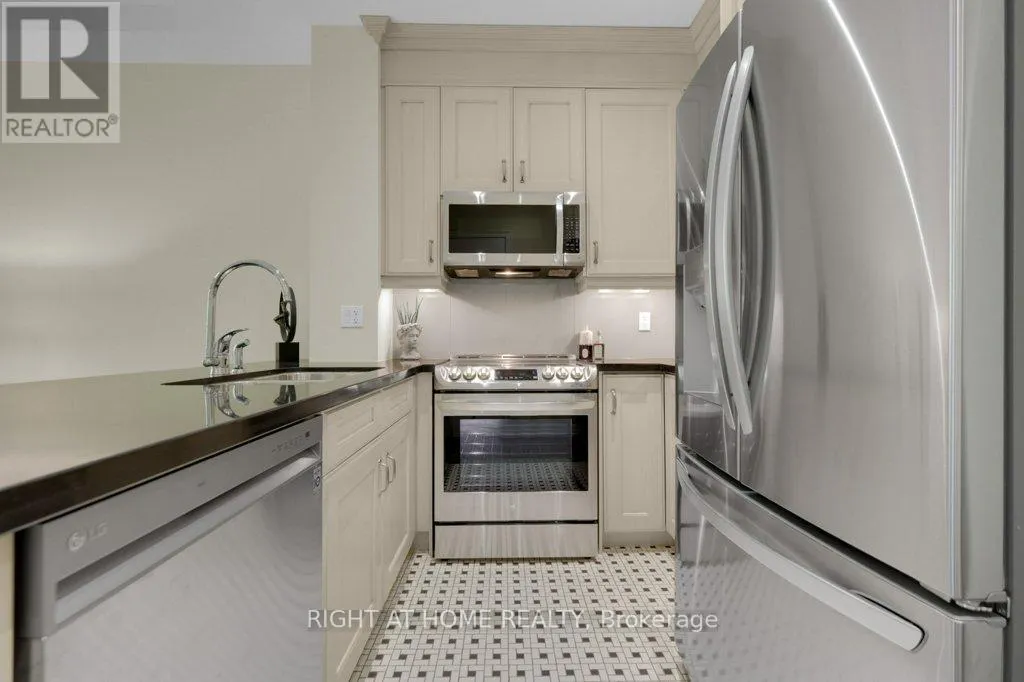 216 - 20 BURKEBROOK PLACE