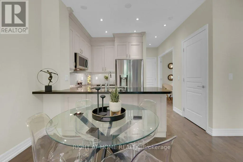216 - 20 BURKEBROOK PLACE