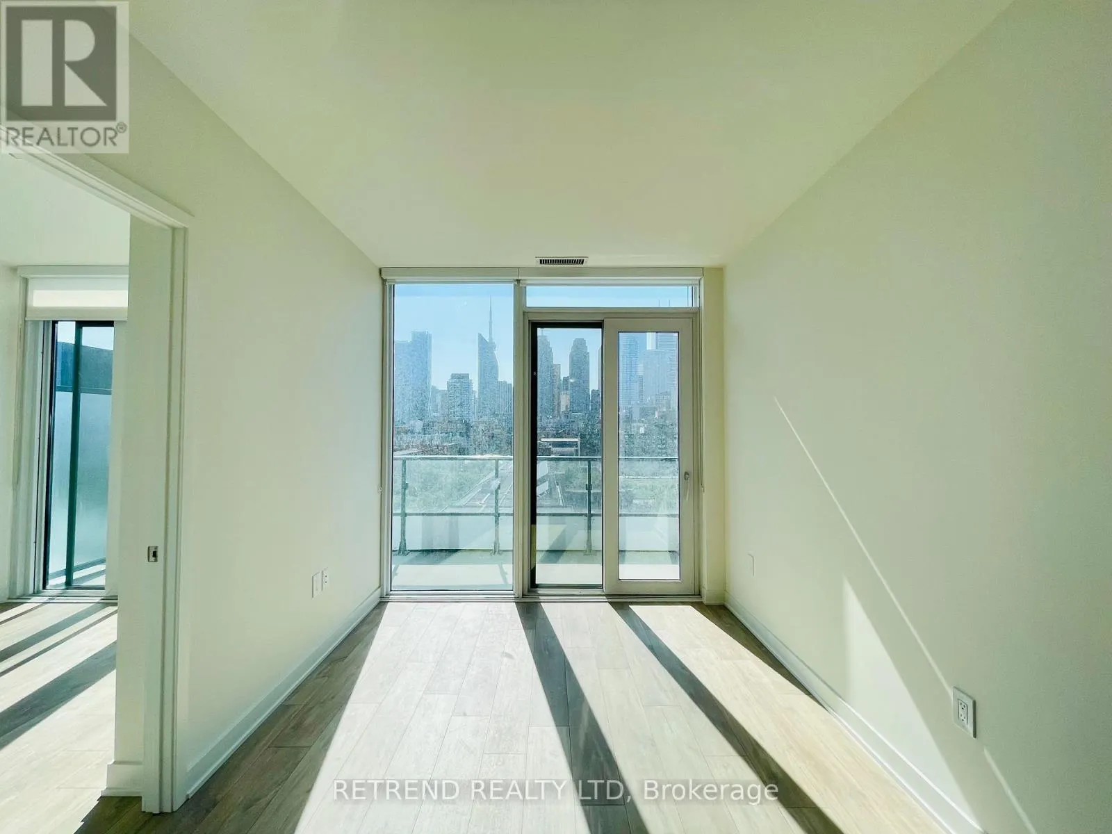 1050 - 121 LOWER SHERBOURNE STREET