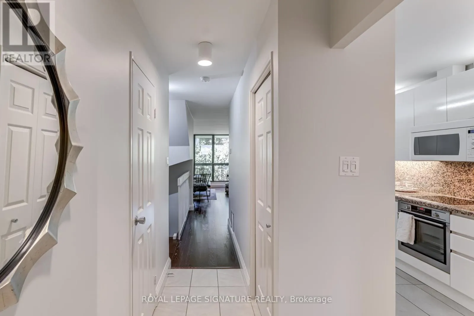 B2 - 142 PEARS AVENUE