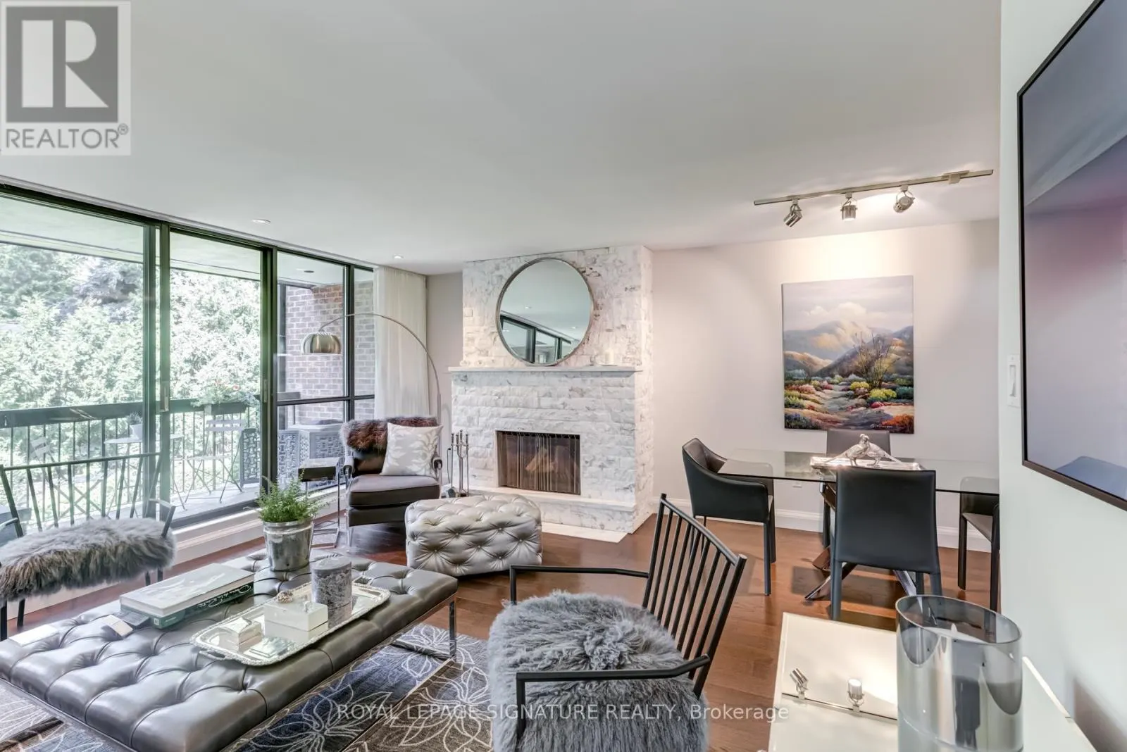 B2 - 142 PEARS AVENUE