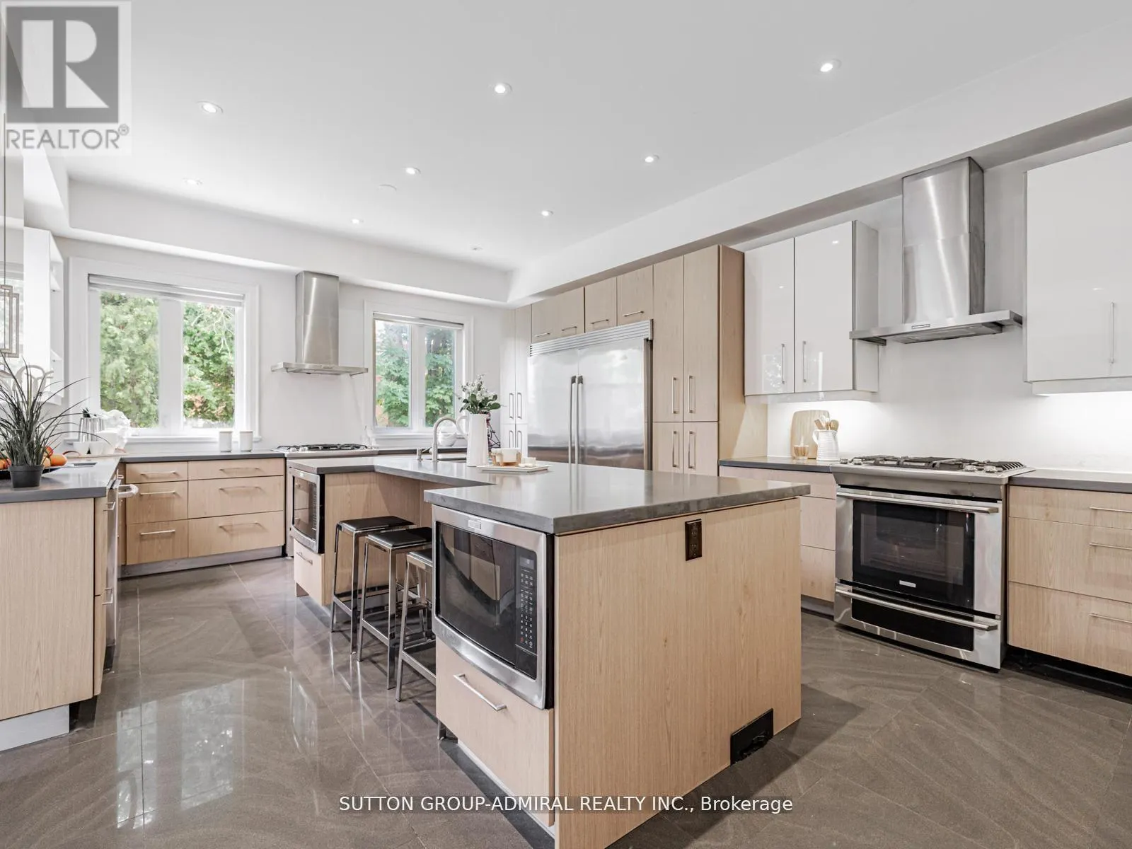 11 FRONTENAC AVENUE