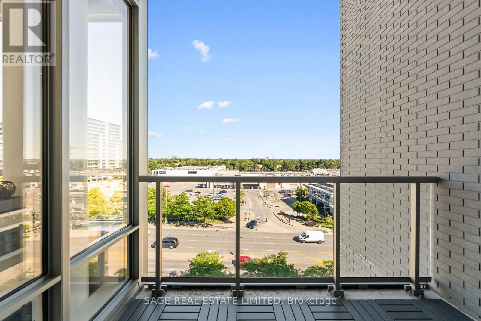 617 - 7 KENASTON GARDENS