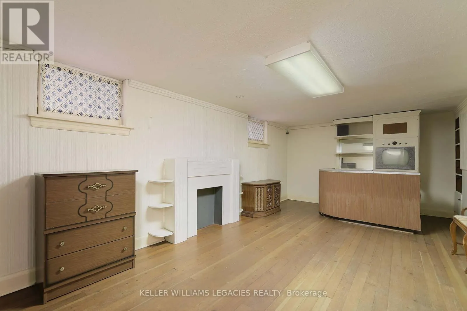 540 ATLAS AVENUE